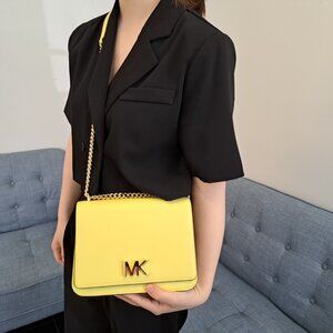NWT Michael Kors Mott Large Chain Shoulder Crossbody Women's Handbag, Sunshine